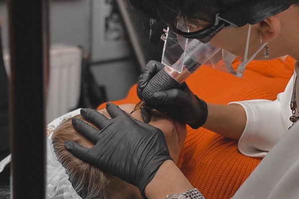 Permanentní make-up v Praze