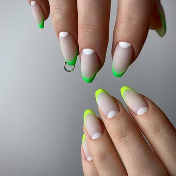 Piercing nehtů