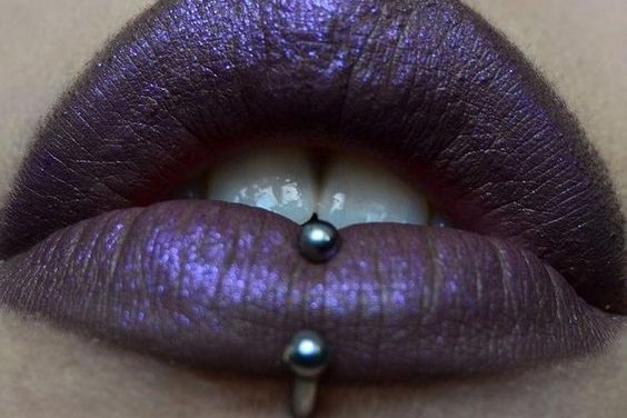 Piercing rtů