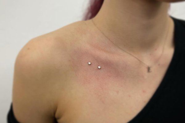plochý piercing