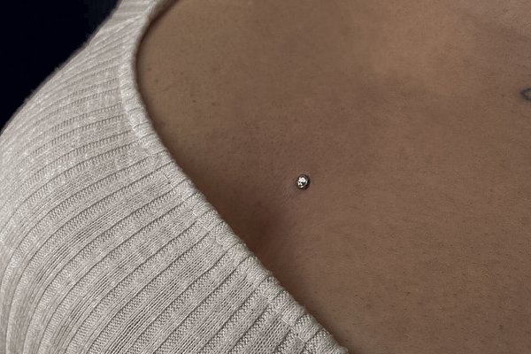 piercing mikrodermál