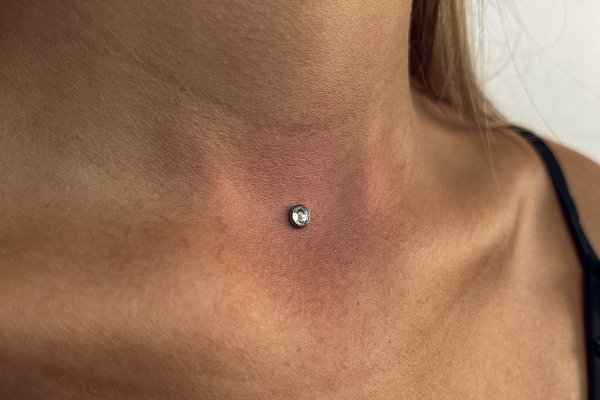 piercing mikrodermál