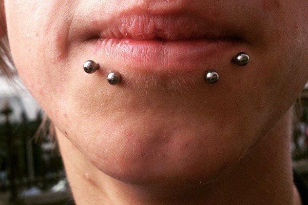 Piercing rtů