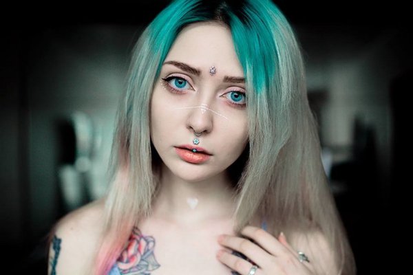 Piercing obličeje