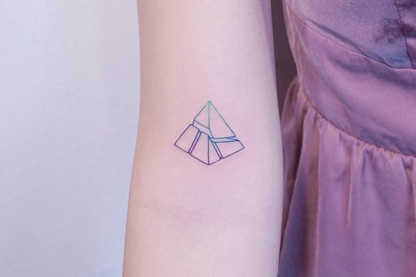 Tetování pyramidy