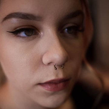 Kurzy piercingu v Česku