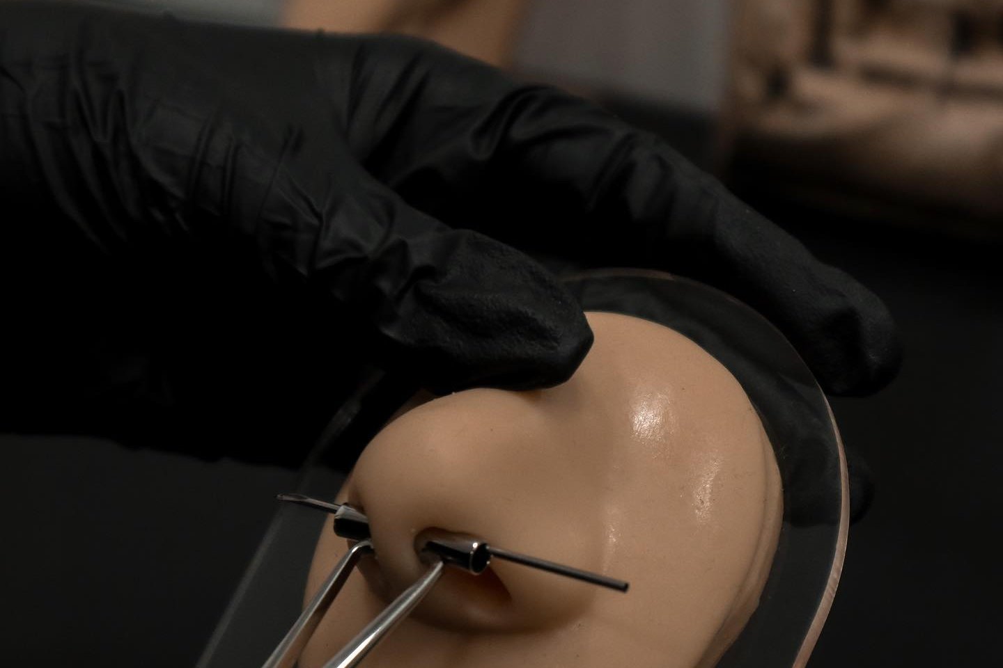 Piercing v Karlových Varech