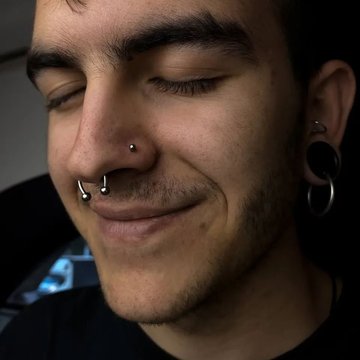 Kurzy piercingu v Česku