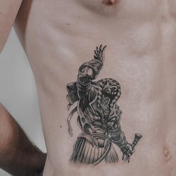 Černobílé nebo barevné tetování